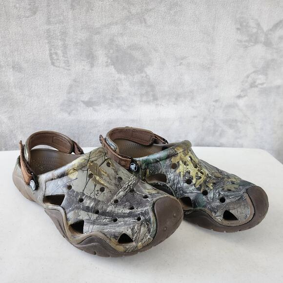 Crocs Camo Shoes Mens 12 Slip On Clogs Realtree Camouflage Green Swiftwater Xtra - Picture 1 of 11